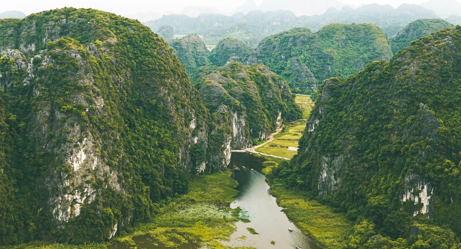 Tam Coc in Ninh Binh, Vietnam